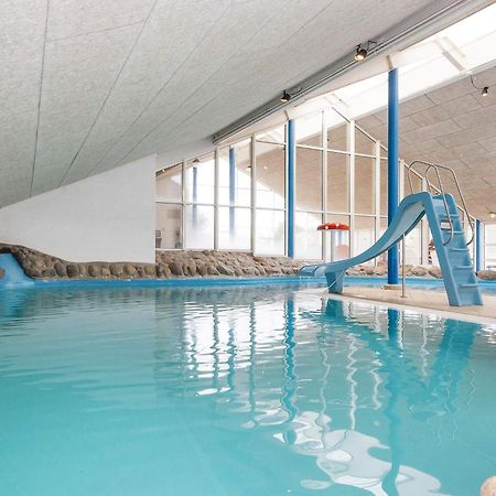 4 Person Holiday Home On A Holiday Park In Хеммет Экстерьер фото